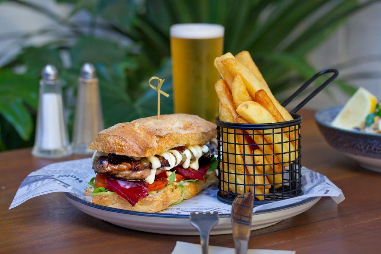 Nightcap At Barkly Hotel ماونت إيسا المظهر الخارجي الصورة
